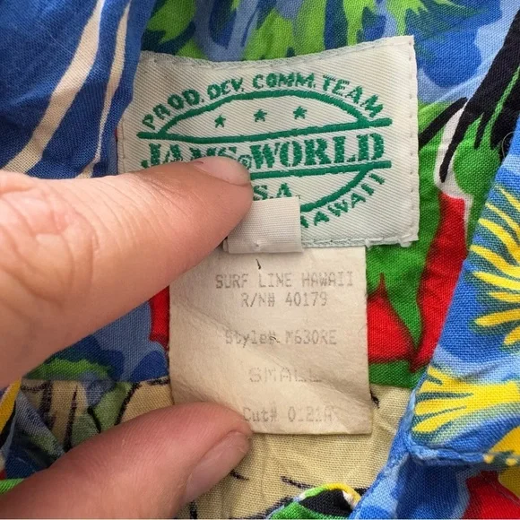 Vintage 1980s Men’s JAMS WORLD Colorful Button Down Shirt Small